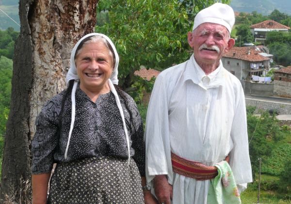 Couple d'habitants en Albanie - Tourisme solidaire