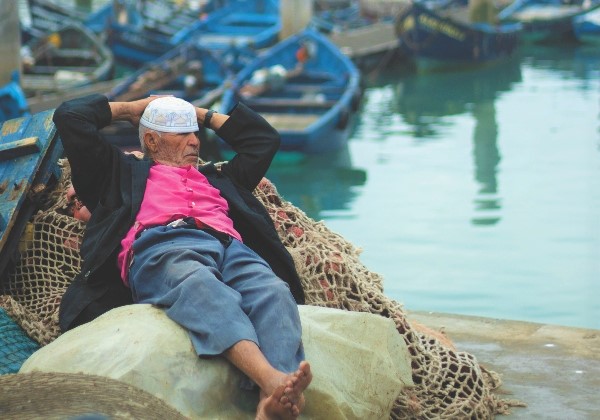 Pêcheur au port d'Essaouira