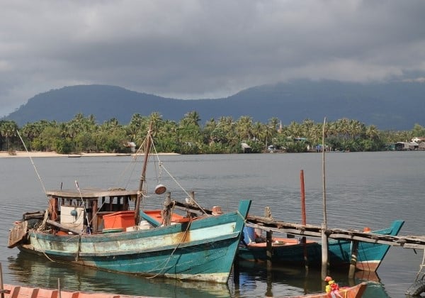 Bateaux de pêche Cambodge - TDS Voyage