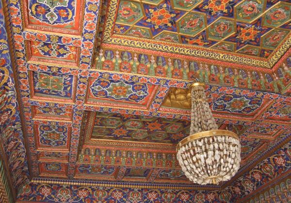 Plafond peint au palais Khudayar Khan à Kokand