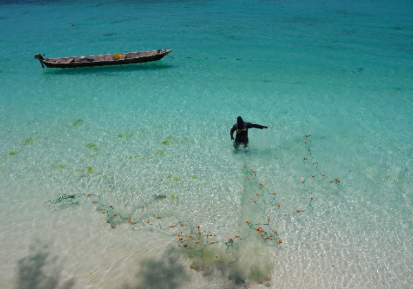 Pêcheur à Zanzibar - Tourisme équitable