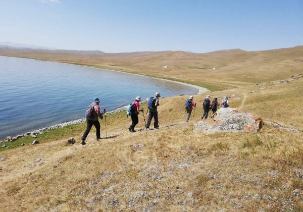 Randonnée au lac de Song-Kul - TDS Voyage