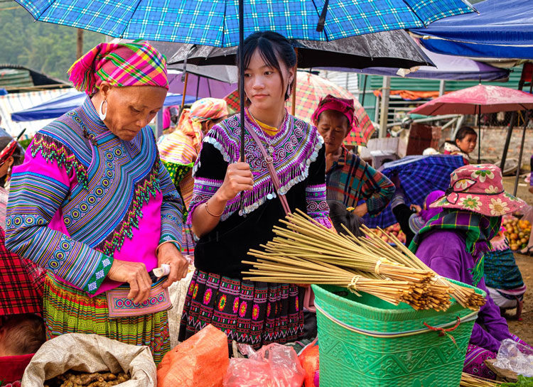Voyage solidaire Vietnam - Vers le marché ethnique