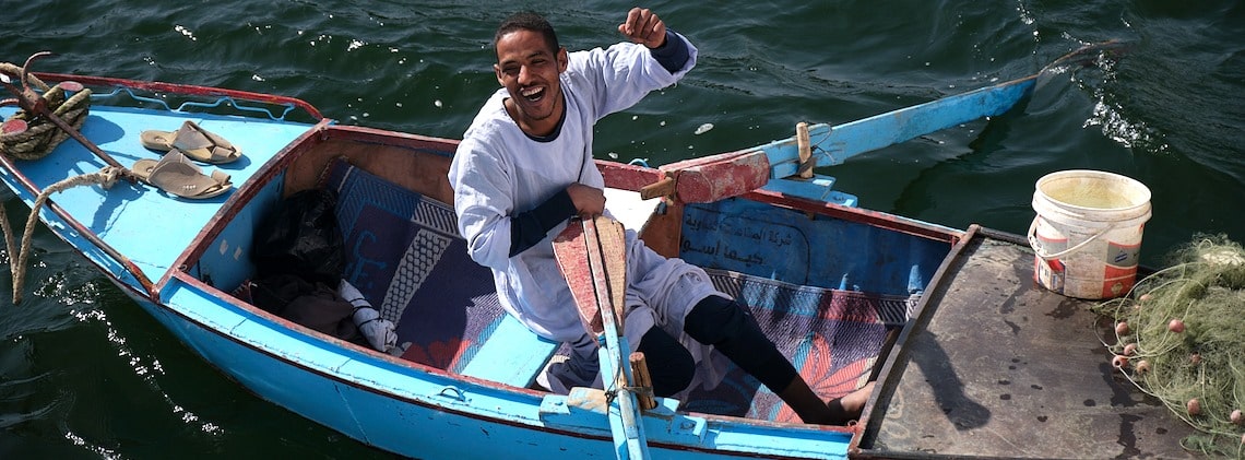 TDS VOYAGE - Égypte, Pêcheur barque Nil 